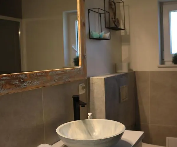 Niebieskie Drzwi 度假居 *